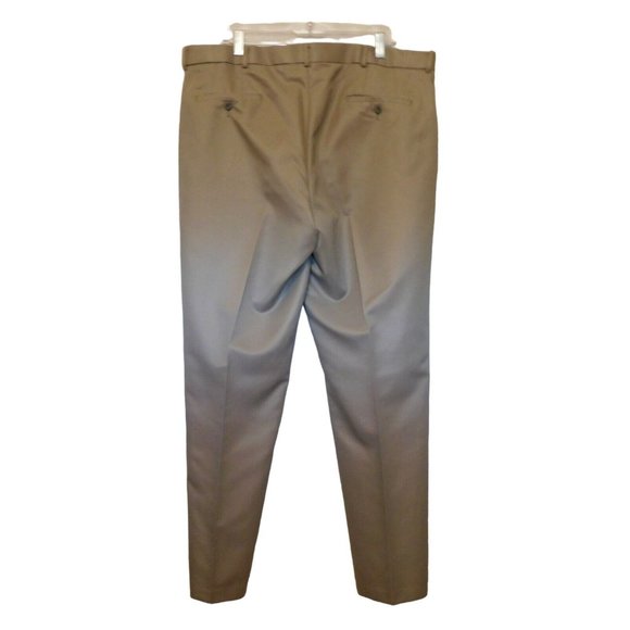 Dockers D3 Pants 40x32 Actual W42 Classic Fit Khaki Tan Flat Front Adj Waist - Picture 3 of 7